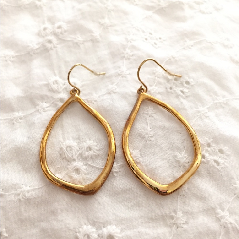 Chloe and Isabel organic teardrop earrings
